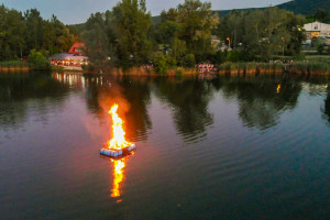 Máglyagyújtás légi felvételekről