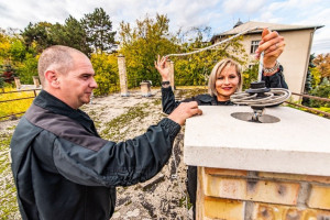 Kéményseprő álláslehetőséget vagy szakmai képzésen való részvételt hirdet  a BM